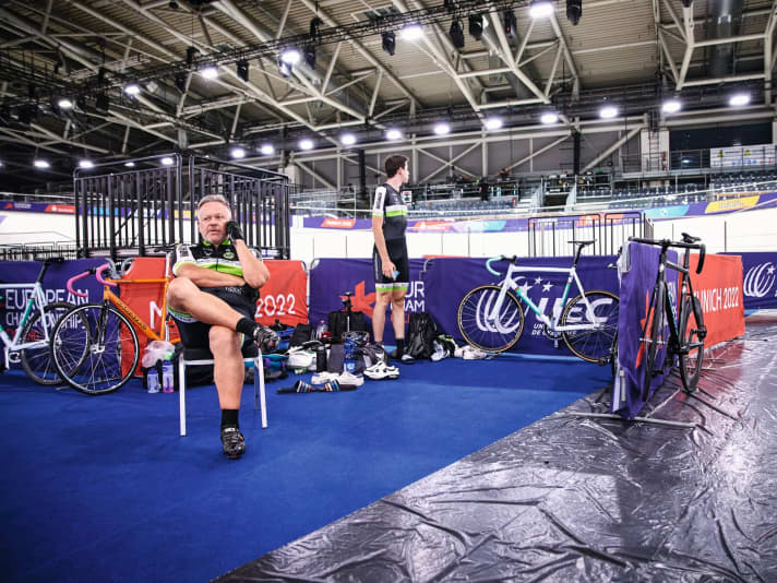 European Championships: Robert Klimsa (links) und seine Schwalben übernehmen den ersten Test des Holzovals