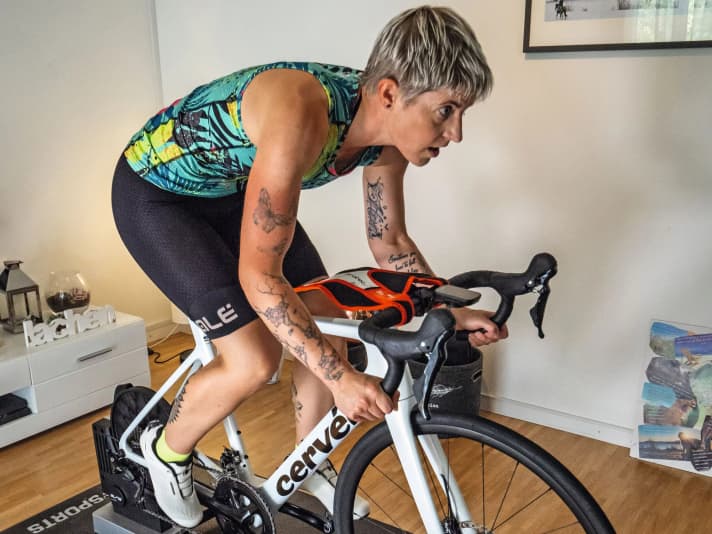 Alles Wichtige zum Radtraining im Winter, jetzt in TOUR 11/22