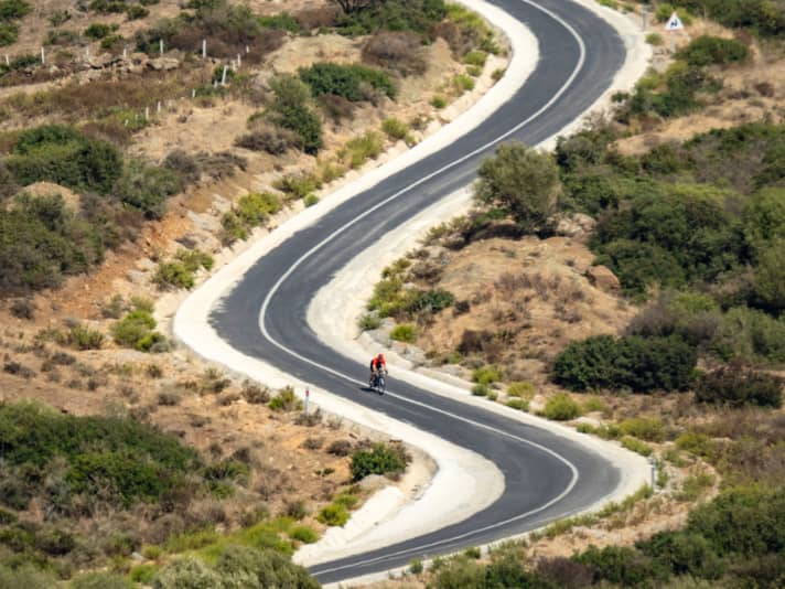 Fine surface, gentle bends, hardly any traffic: east of Tangier is a top area for narrow tyres