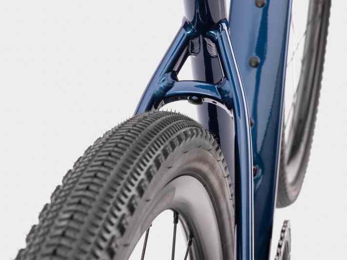 Mudguards, pannier rack and plenty of bags: The new Array has countless mounting points. The maximum system weight is specified as 130 kilograms.