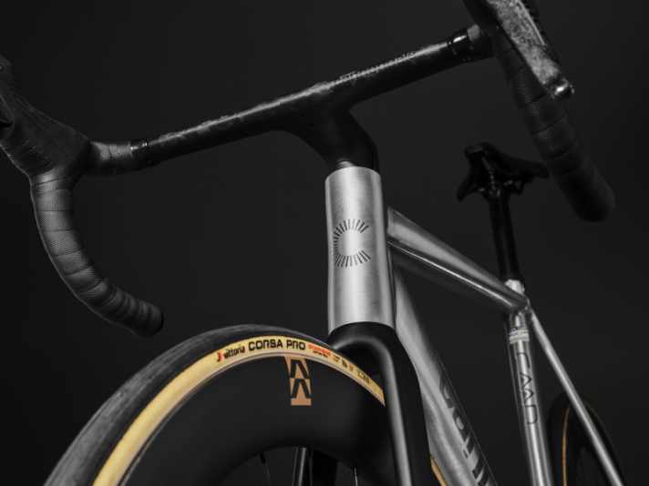 With integrated cables, the tidy appearance corresponds to the current state of the art