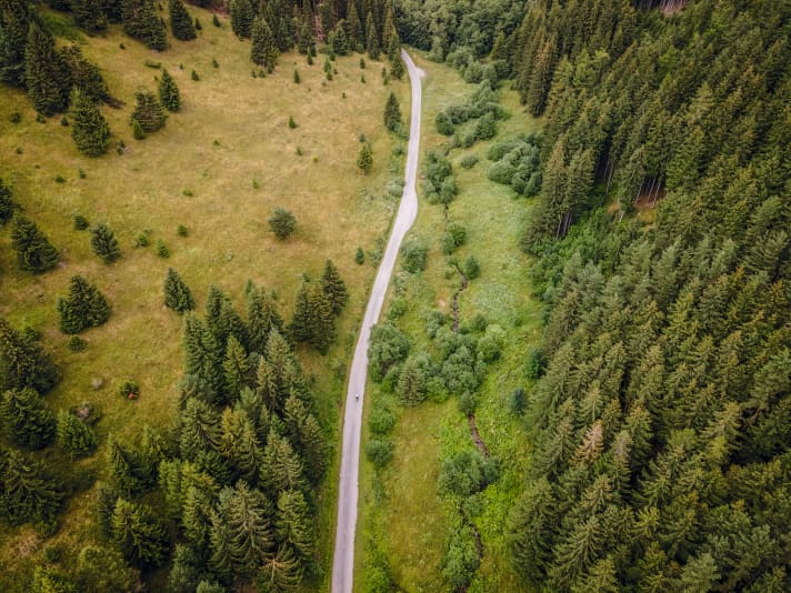 Dans les Hautes Tatras, les cyclistes au long cours ne rencontrent personne pendant des heures.