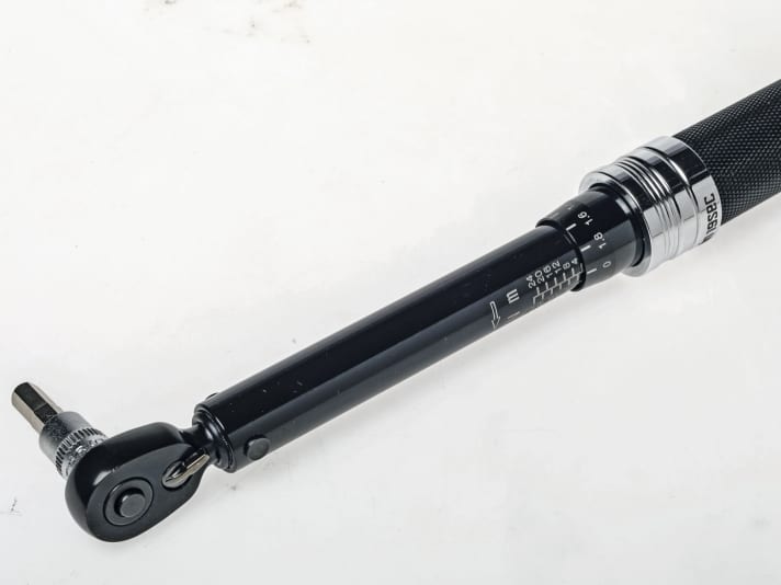 The best value for money: <a href="https://www.awin1.com/cread.php?awinmid=117233&awinaffid=471469&clickref=T+3min19sec+premium-torque-wrench%C3%BCssel&ued=https%3A%2F%2Fwww.bike-components.de%2Fde%2F3min19sec%2FPremium-Drehmomentschluessel-p78323" target="_blank" rel="noopener noreferrer nofollow">3min19sec premium torque wrench</a>*