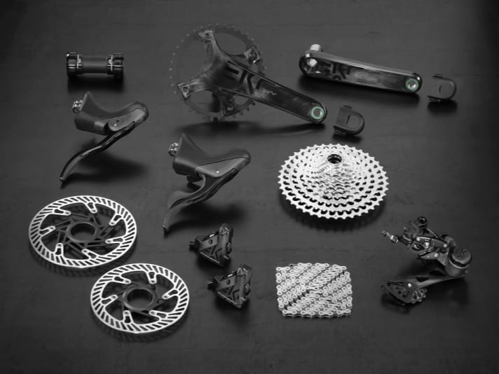 Les composants individuels du Campagnolo Ekar. Contrairement à Shimano et SRAM, le groupe Gravel des Italiens propose un 13e pignon.