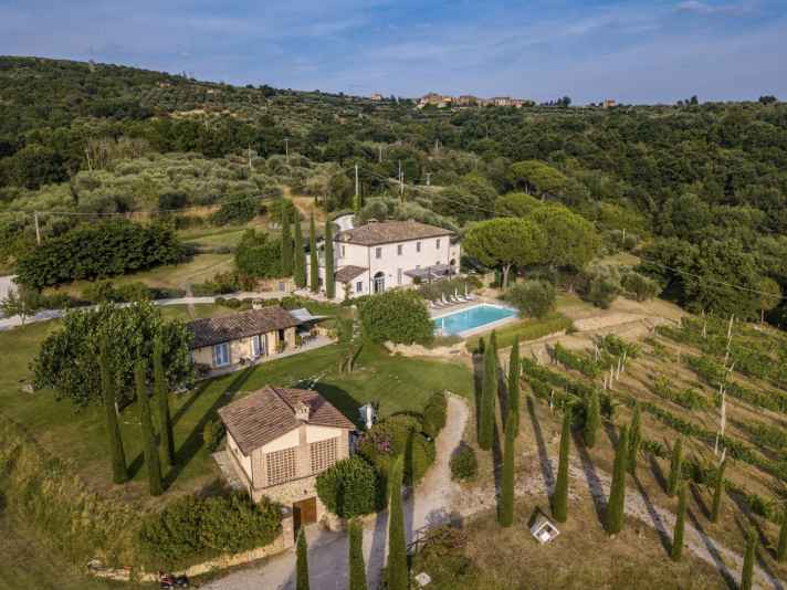 Notre point de départ pour quatre randonnées : la Villa Rey, située dans les collines au sud du lac Trasimène.