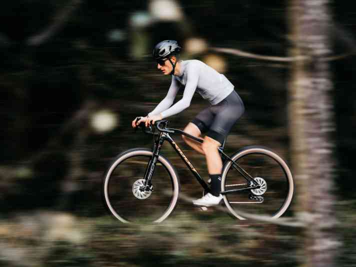 La nouvelle Ignite GTX peut être considérée comme un niveau d'évolution extrême de la Kanzo Adventure, elle aussi adaptée à l'aventure.