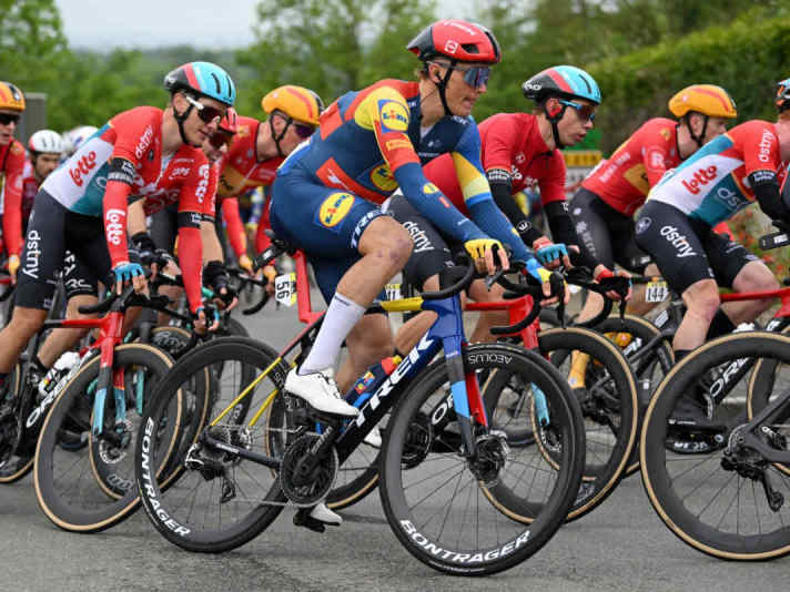 Seine Rennpremiere feierte das neue Madone SLR beim Criterium du Dauphine, eines der Vorbereitungsrennen für die Tour de France.
