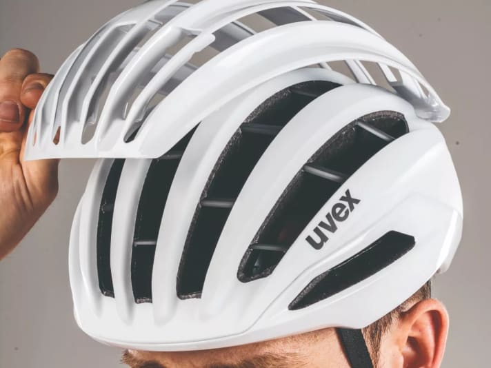L'Aero-Cover réduit efficacement le flux d'air, il y a moins de courants d'air sous le casque lorsqu'il fait frais.