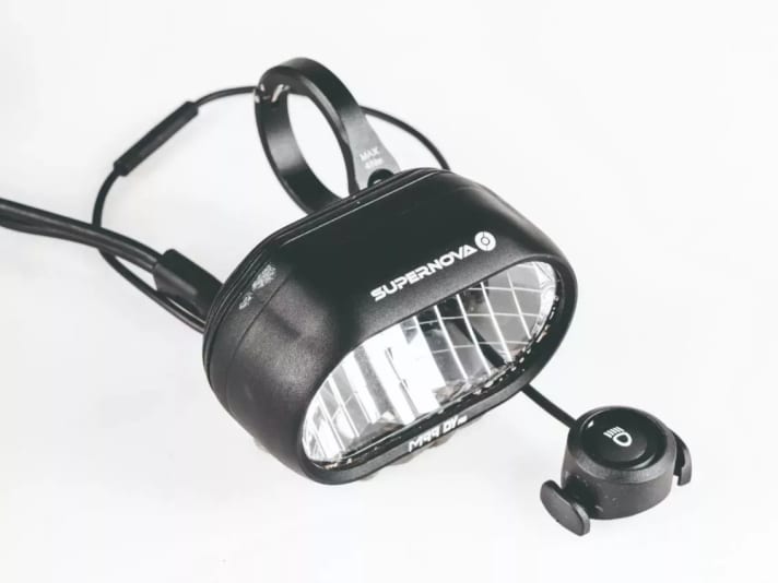 Le meilleur phare à accu de 2024 : Supernova LightsM99 DY Pro