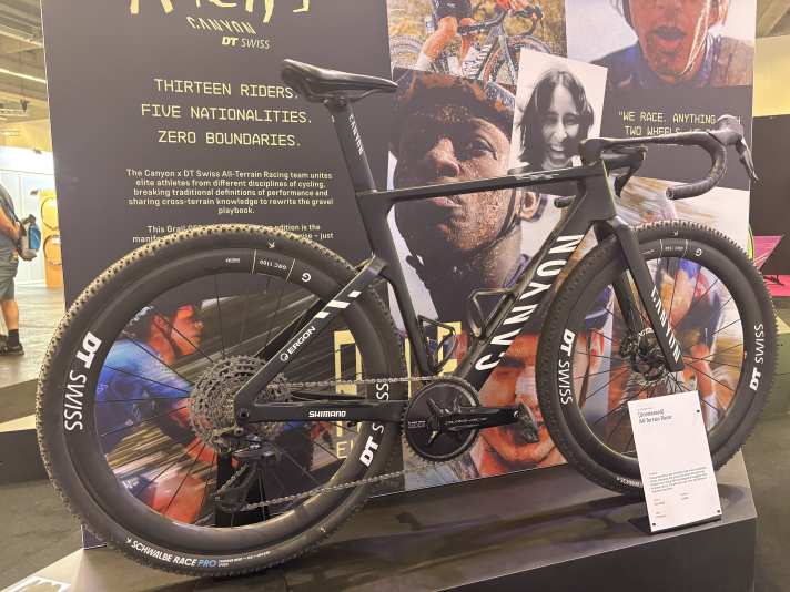 Est-ce le nouveau Canyon Grail ? Tout ce que nous savons, c'est qu'il s'agit du vélo de course Traka de Juri Hollmann.