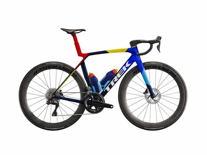 tour/madoneslr7-25-46687-b-primary_8ba4e2e18cf0c42a002cf1d759469fd3