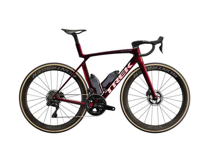 tour/madoneslr9-25-46707-c-primary_a108db701b5ba6186d2ef9a49d8006dc