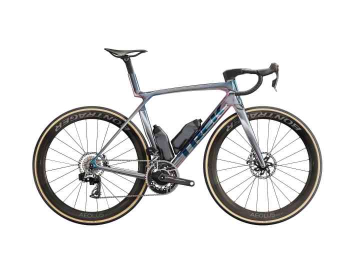 tour/madoneslr9axs-25-46151-e-primary_340097045cda543c08b4ede88ce5ea75