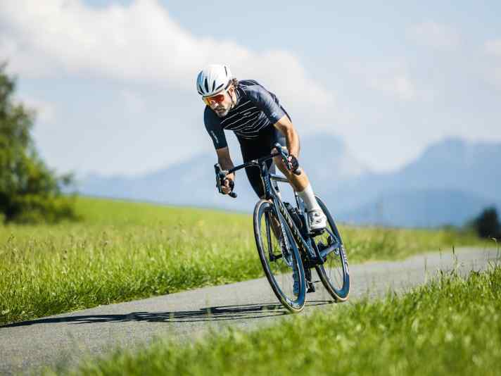 Das Canyon Aeroad CFR in voller Fahrt