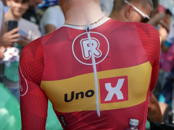 Ob hier beim Anziehen Hilfe nötig war?