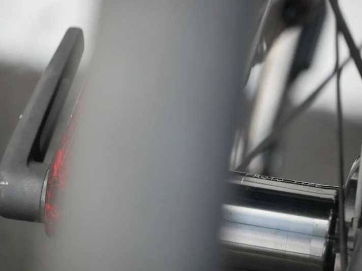 Die Nabe verrät, dass es sich um einen Prototypen handelt