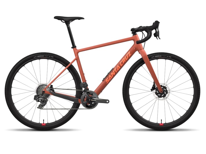 The Stigmata with double Force and carbon wheels from Reserve weighs 8.5 kilograms in the racing configuration. Cost: 7499 euros.