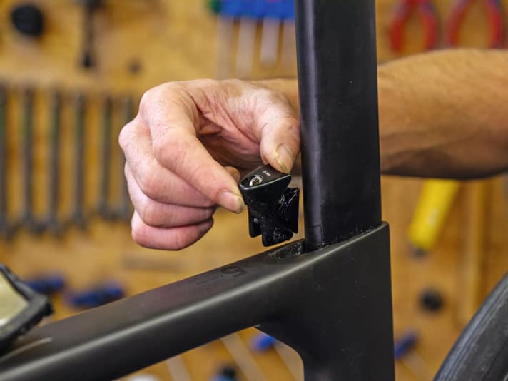 Sattelstütze-aus-Carbon