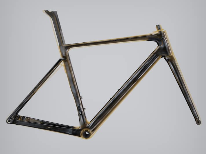 Slimming down: The frame set of the V5Rs (black) is somewhat more delicate than that of the V4Rs (gold).