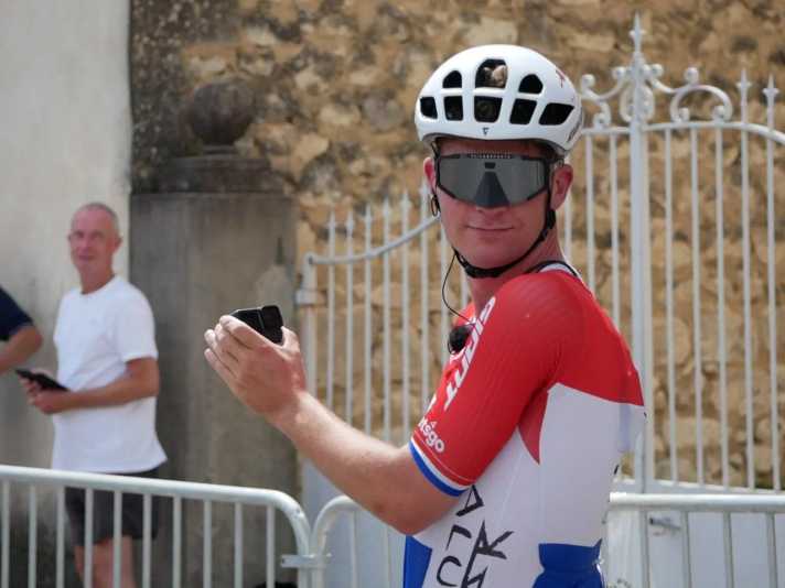 Dylan Groenewegen with his futuristic glasses