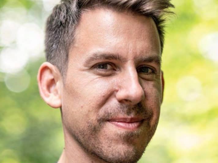 Unser Experte: Florian Ohnesorg war 2016 Deutscher Meister und Europameister der Zweiradmechaniker. Er betreibt einen Bikeshop im Ostallgäu und bietet auch Fahrwerks-Tuning an. www.flowbikes.de
