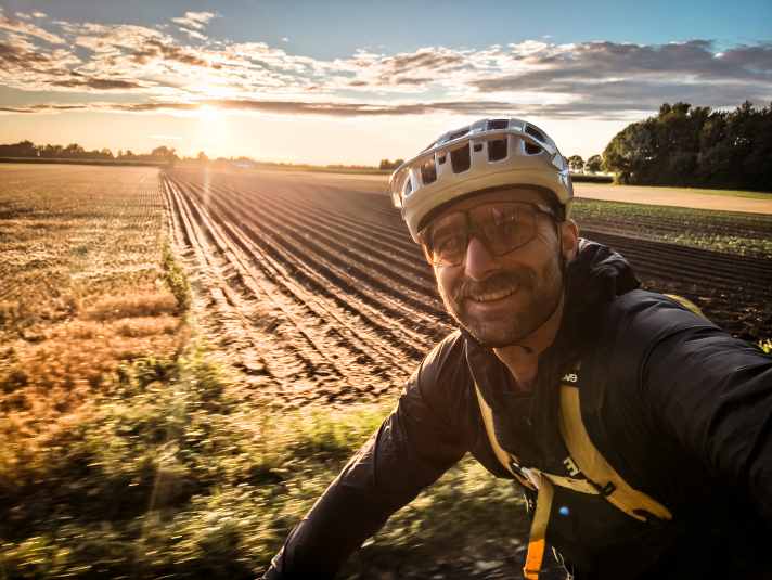 Die ersten Flüge starten kurz nach fünf am Münchner Flughafen - das hat den Vorteil, dass man ganz bestimmt den Sonnenaufgang nicht verpasst