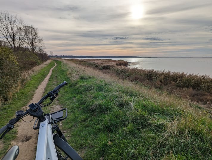 What types of cycle tours are there?