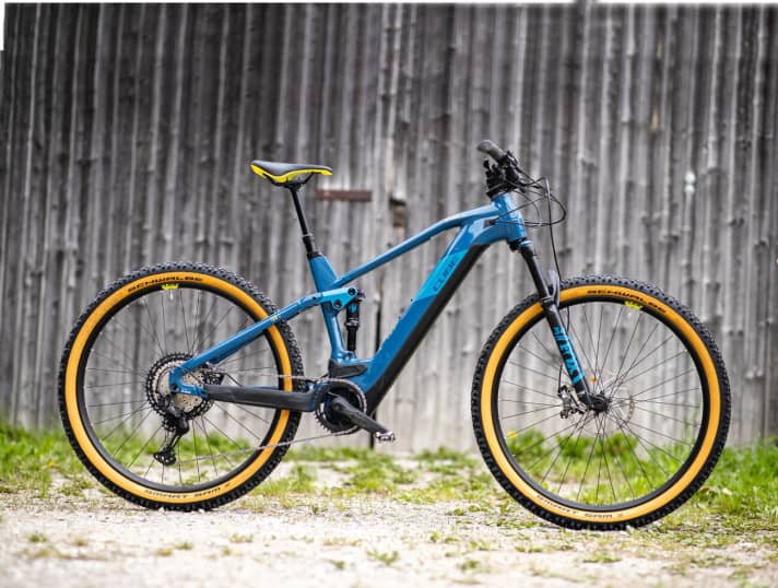   Cube Stereo Hybrid 120 SL : 4499 Euro, 120/120 Millimeter, 25,3 kg, 625 Wh, 29''.