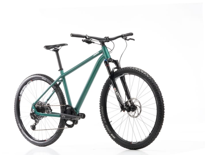   Der Cyfly-Antrieb wird nur mit Rahmen oder Kompletträdern angeboten. Das Hardtail Henry wird in einer Einheitsgröße produziert (Rahmenhöhe 47 cm) und kostet 3995 Euro.