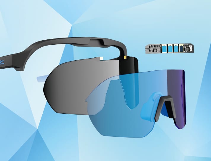 A solar chip inserted in the nose clip reacts to the infrared radiation in sunlight. A liquid crystal cell is attached to the inside of the lenses, which is aligned by electrical voltage from the solar cells. Depending on the alignment, sometimes more and sometimes less sunlight is filtered out.