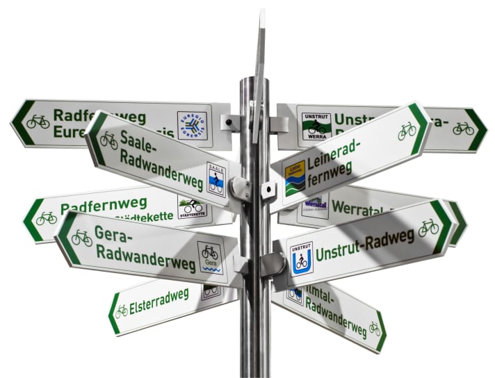 Tourist cycle route signs have no significance under traffic law.