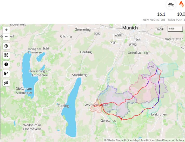 In October: 90 kilometres of basic training on the road bike, collecting 16.1 new kilometres in the process.