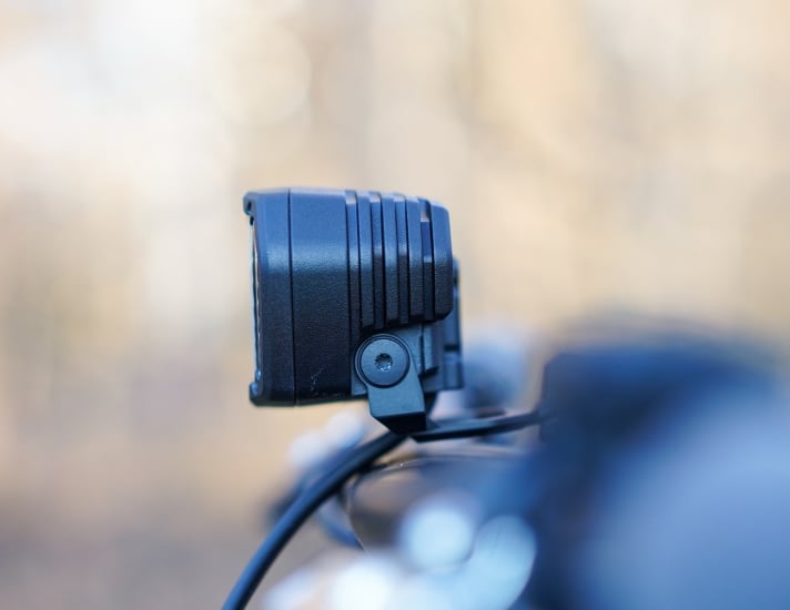 The housing of the Lupine SL AX is milled from aluminium and has distinctive cooling fins for better heat dissipation.