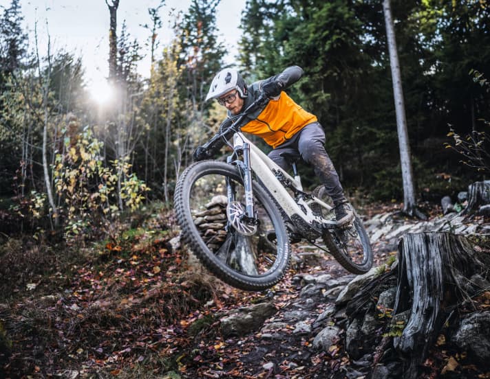 Raue Trails? Damit haben Levo SL und Heckler SL keinerlei Probleme!