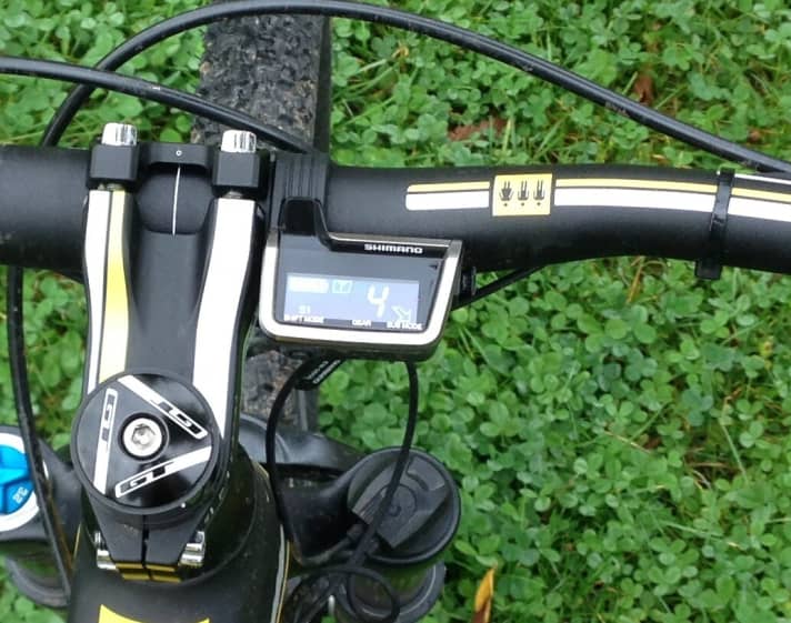   The display shows the gear engaged, the mode of the iCTD suspension and also the position of the chain on the crank.