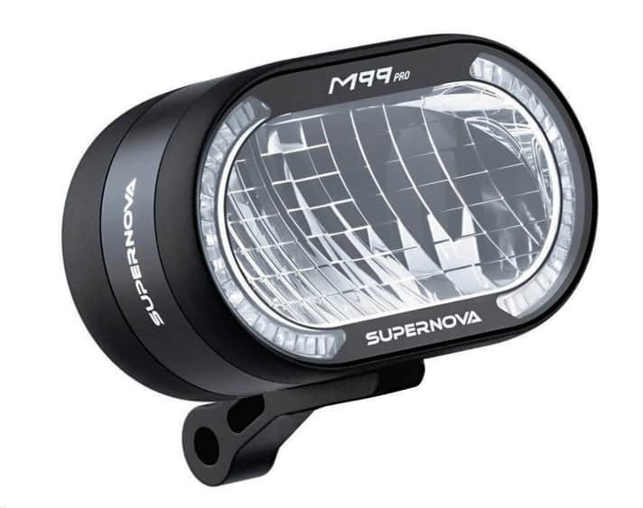 Mit 3000 Lumen im Fernlicht immer noch der Strahler mit der üppigsten Leuchtleistung