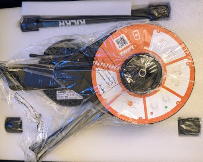 Once the "lid" is lifted, more of the orange is revealed - and in the place where the cassette usually sits on the Wahoo Kickr Core is the Zwift One single sprocket.