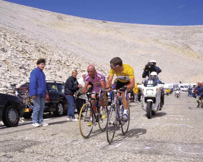 A spat on the mountain - At the 2000 Tour, Lance Armstrong (in yellow) claims that he let Marco Pantani win the Ventoux. The Italian reacts indignantly