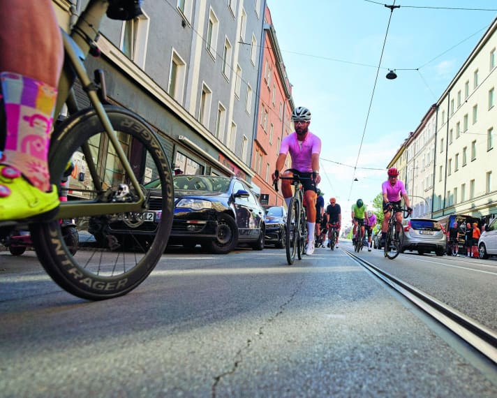 Raus aus der Stadt: Nicht nur Berge gilt’s auf dem Weg Richtung Süden zu überwinden …