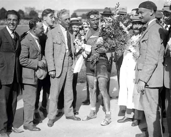 Premiere: Trotz aller Widerstände ­gelingt Ottavio Bottecchia der Sieg bei der Tour 1924 – der ­erste eines Italieners