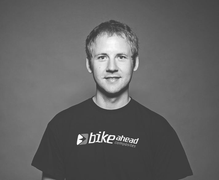 Christian Gemperlein, Carbon Team: "We produce in Portugal. Less because of sustainability, more because of the short distances and the associated reliability. Production is very different from that in Asia. We have a different processing method and therefore higher quality. The only thing that is really more sustainable is the working conditions, which are at EU level."