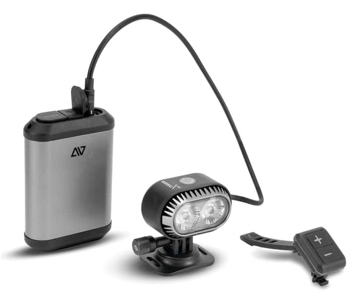 Cube hat die HPA überarbeitet und ihr 1000 lumen mehr Leistung spendiert - bei minimal größerer Bauweise