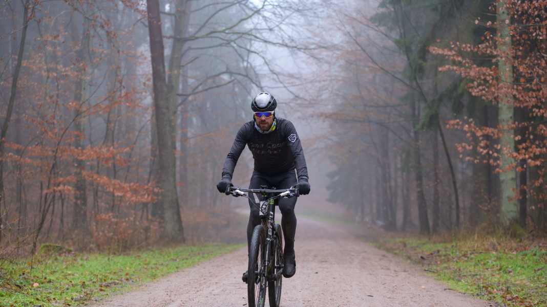 Training in Herbst und Winter: So kommt ihr fit durch die kalte Jahreszeit