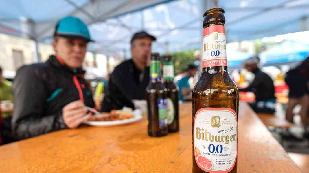 Alkoholfreies Bier: Wie gut ist Bier ohne Alkohol für uns nach dem Biken?