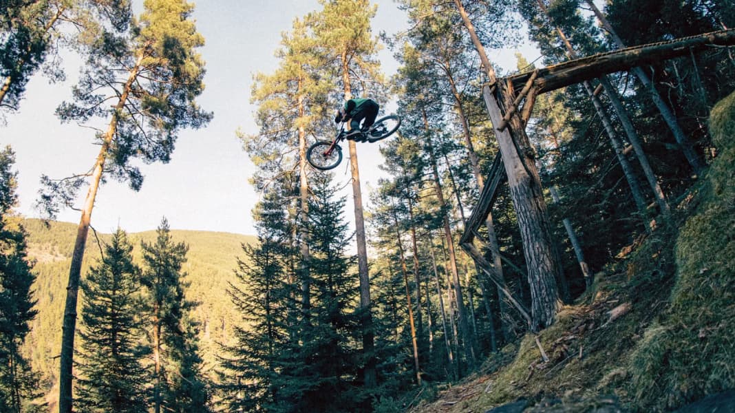 Superstunt für den Film Esperanto: Brage Vestavik springt den Log-Ride-Drop