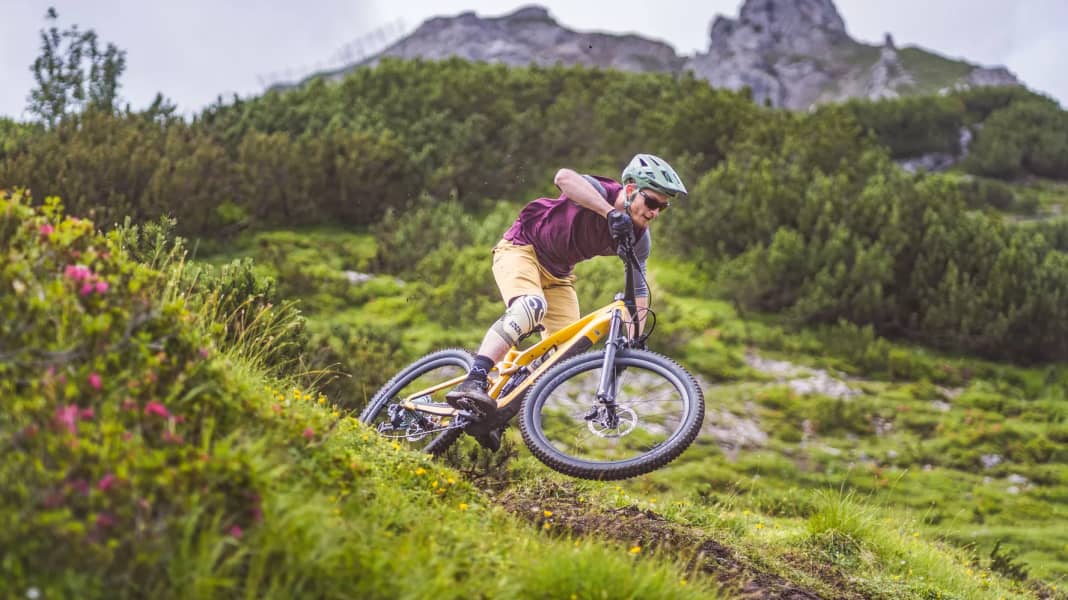 EMTB-Test TQ Mini-Motor: Trek Fuel EXe 9.9 XX1 AXS mit TQ HPR50 Motor