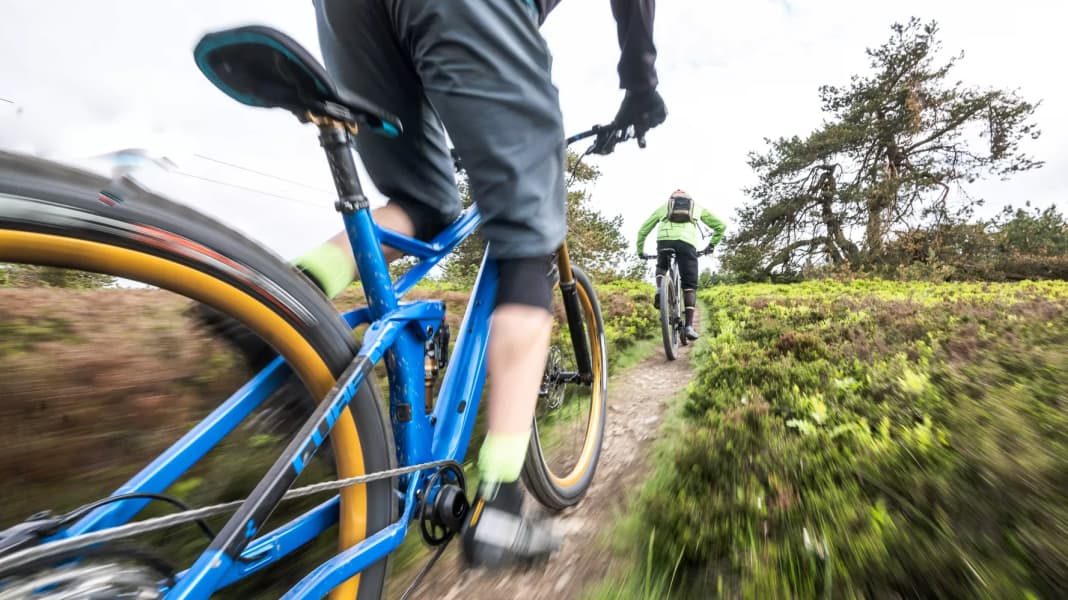 Down-Country-Duell: Cube Stereo vs. Rose Ground Control - Lesertest 2022