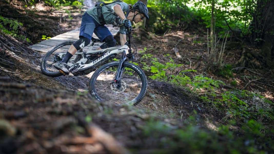 Volltreffer fur Tour Trail Ghost Hybride ASX 6.7 BIKE
