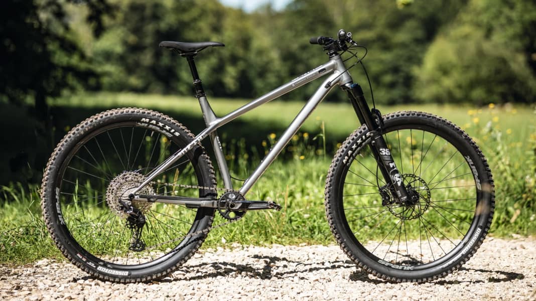 Preis-Leistungs-Kracher: Commencal Meta HT AM