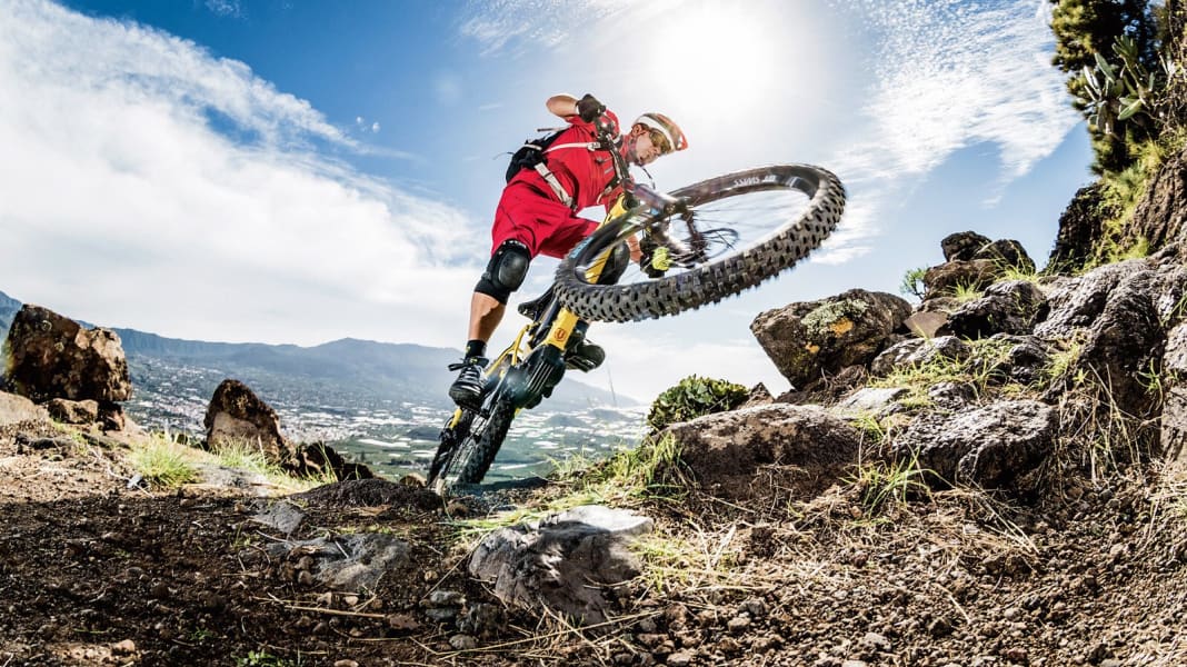 E-MTB-Fahrtechnik: So kommen Sie besser um die Kurve